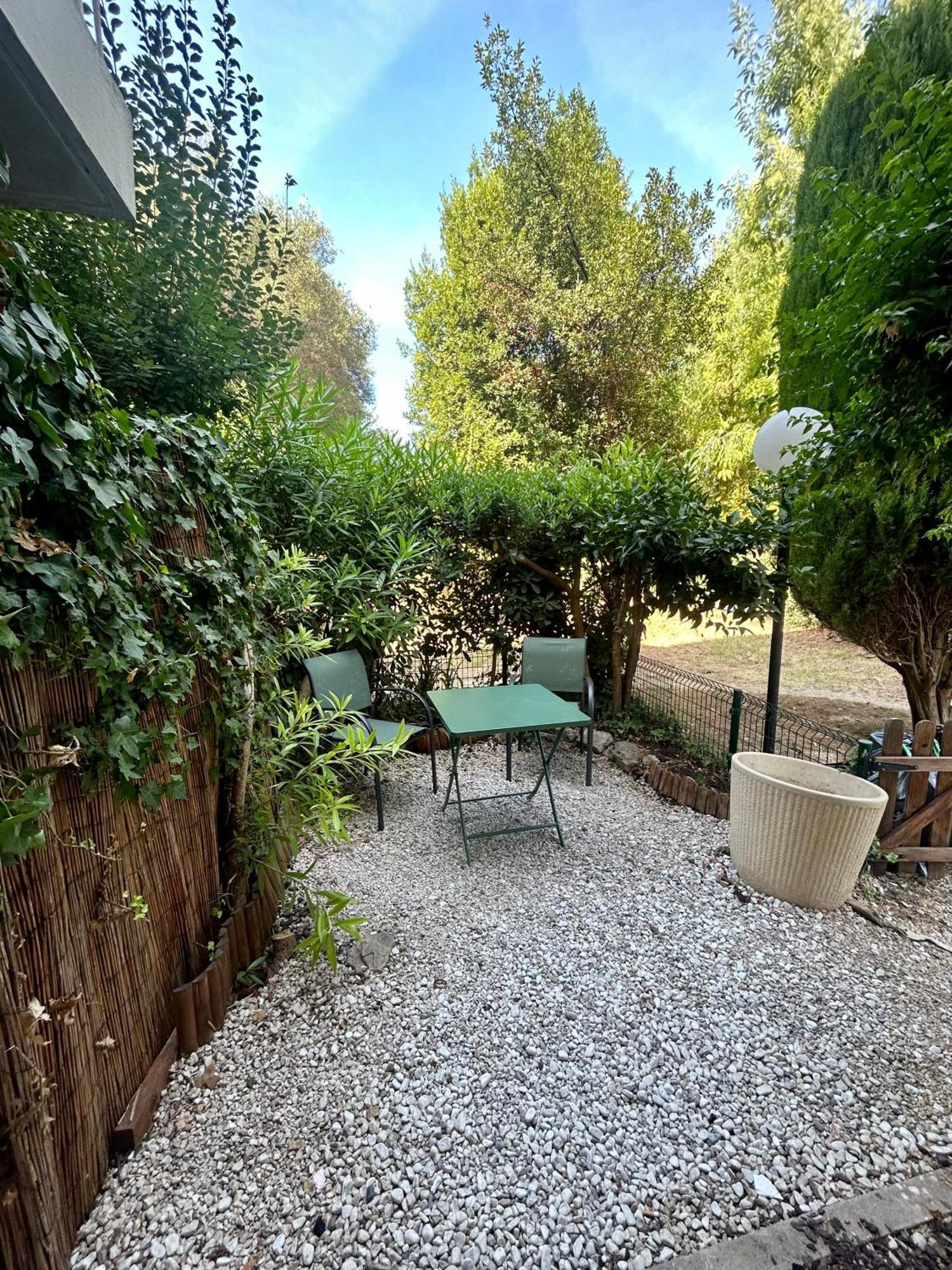 Charmant Studio Avec Jardin Antibes Exteriör bild